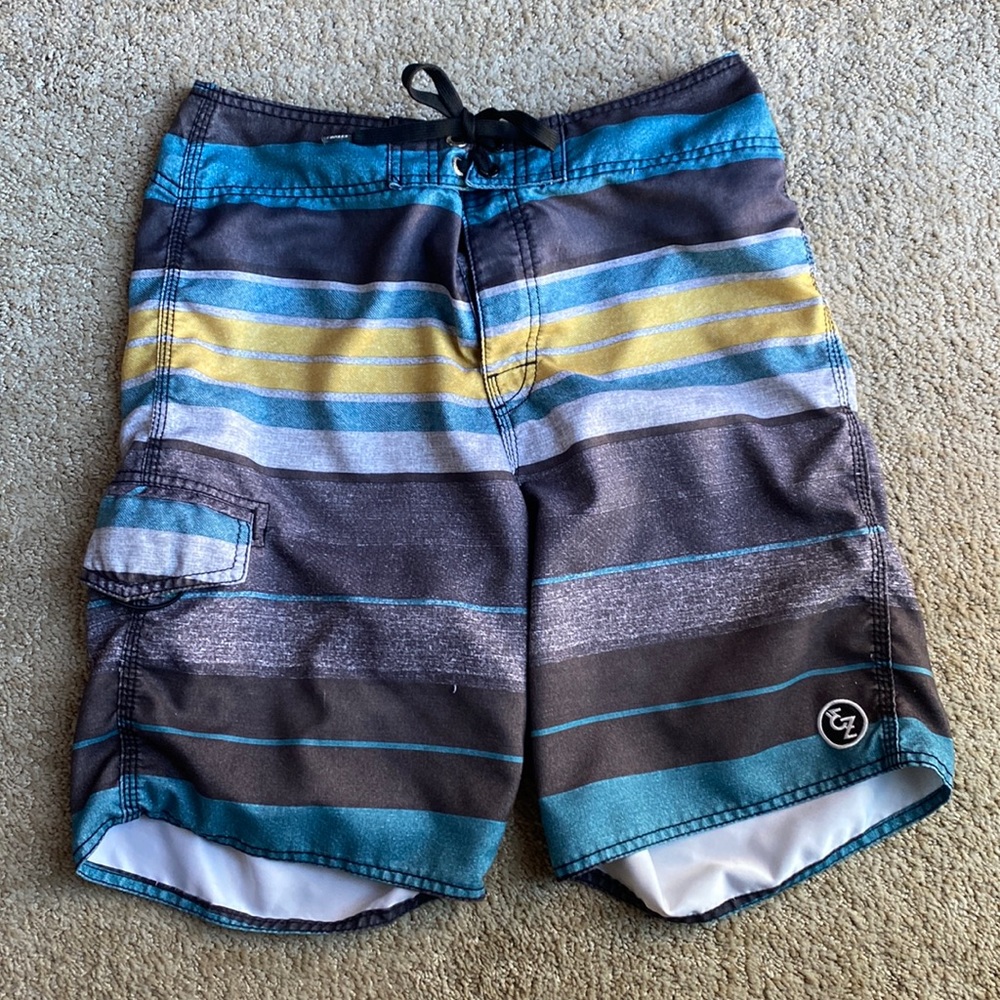 Men’s Swim Trunks Size L